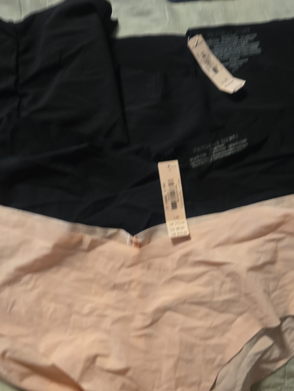 VICTORIA'S SECRET Black & Blush Seamless Underwear Set of 4
